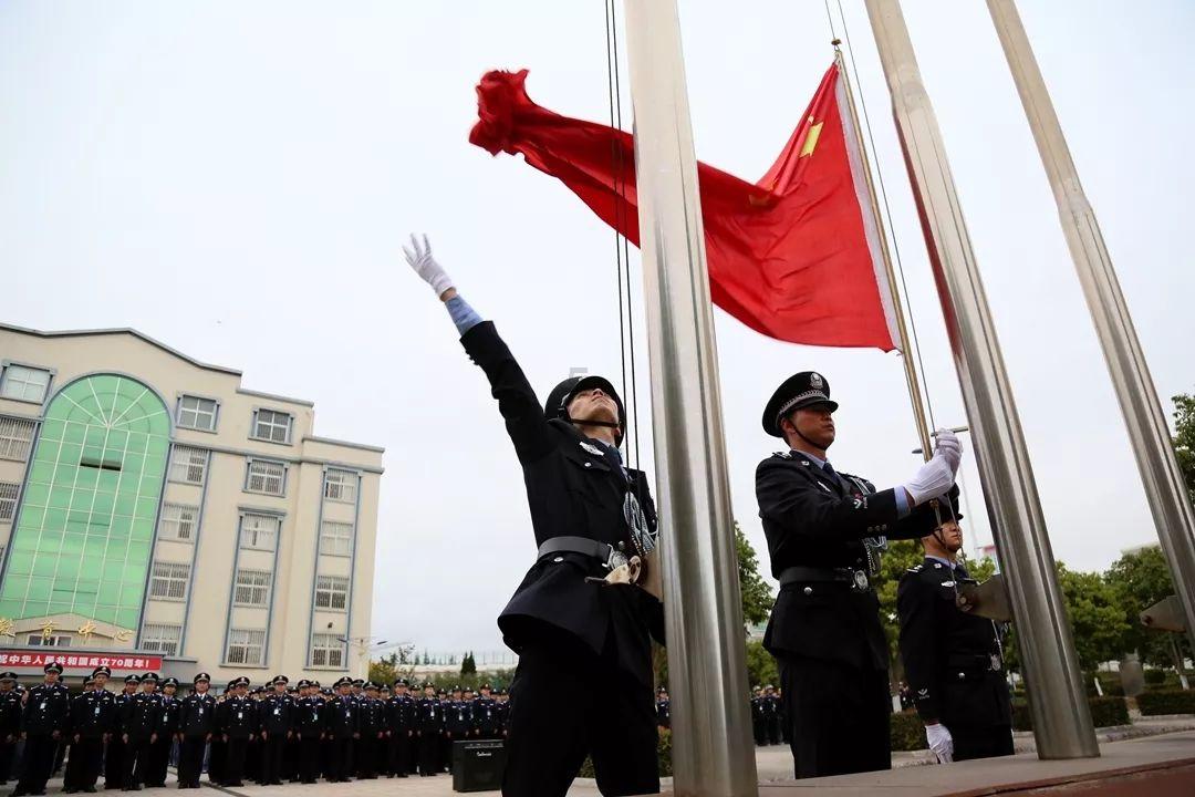 探索什么情况下二次函数图象经过原点,发现答案的乐趣