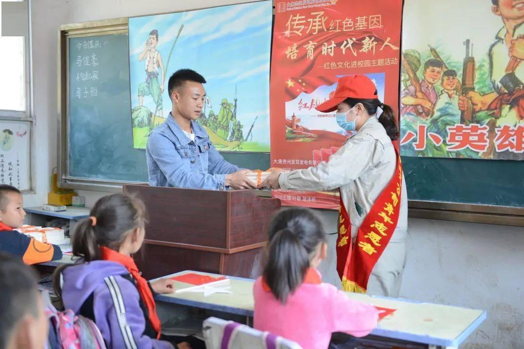 “ 竹马 ”和“ 天降 ”,选谁?