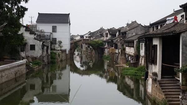 谁说德系严谨到呆板？他们眼中的美拥有跨越时间的力量。